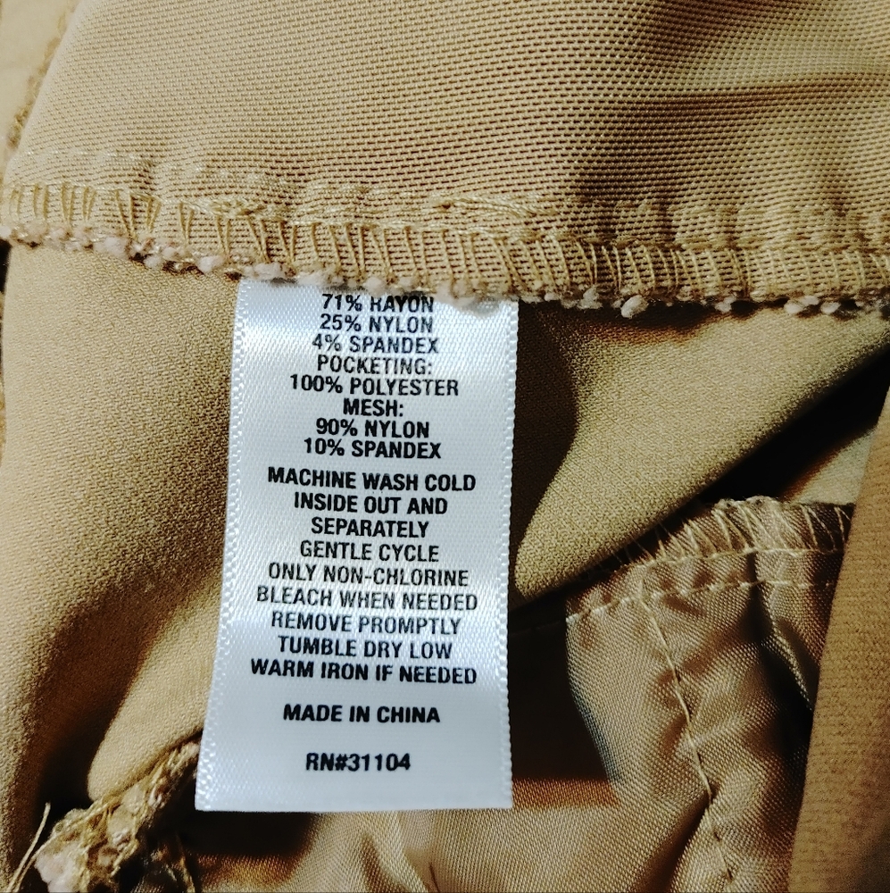 KIM ROGERS TUMMY CONTROL WIDE BAND WAIST STRETCH CAPRI PANTS, TAN 12 - Picture 6 of 6